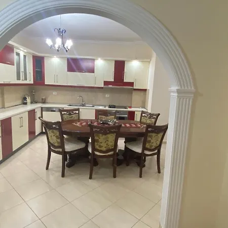 Arjons Appartament Apartman Saranda